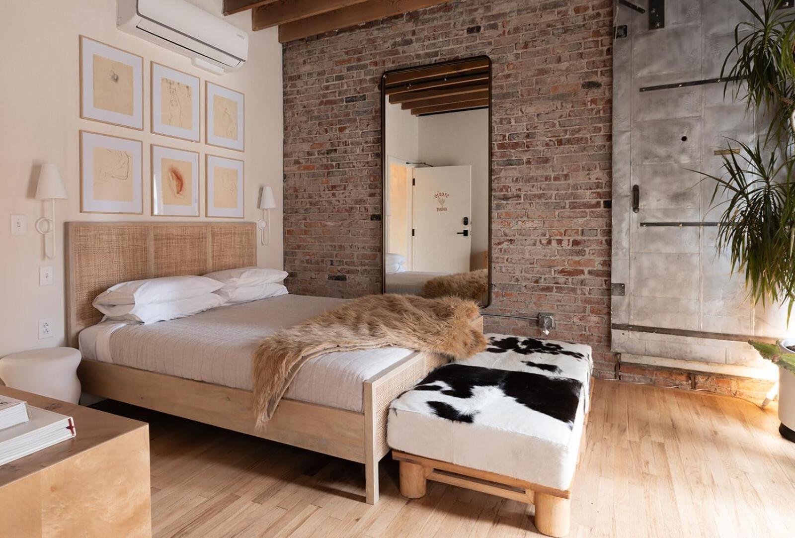 Novacancy Hotel