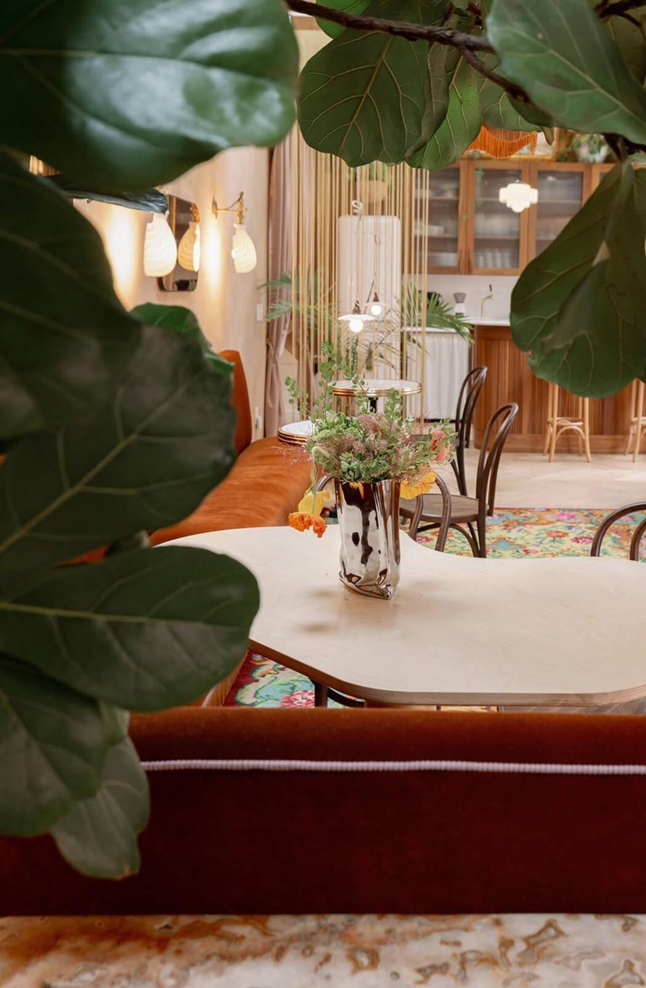 Novacancy Hotel